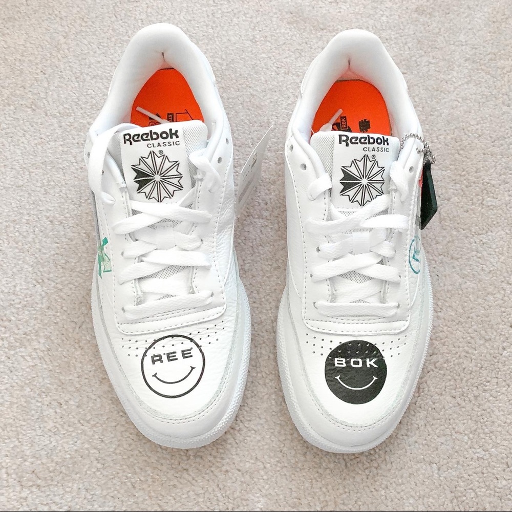 SOLD❗️NWT Reebok Sneakers 🥵
